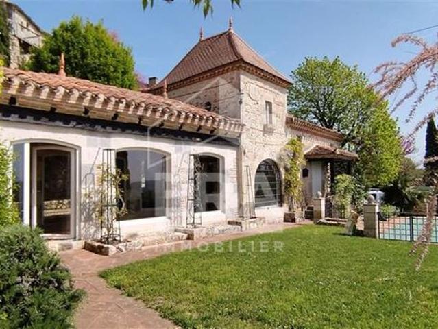 Propriété 10 pièces 390 m²
