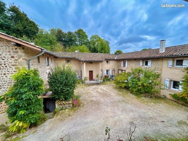 Propriété 10 pièces 392 m²