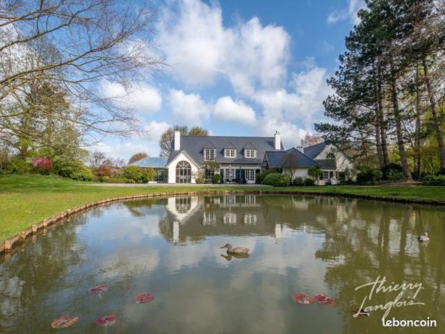 Propriété 10 pièces 303 m²
