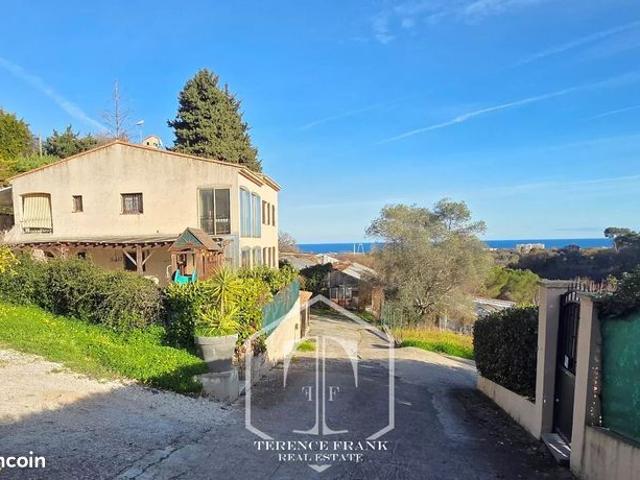 Propriété 10 pièces 300 m²