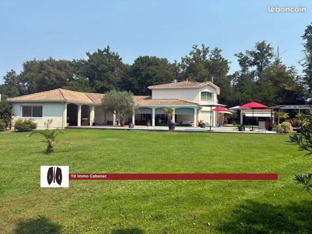 Propriété 10 pièces 300 m²