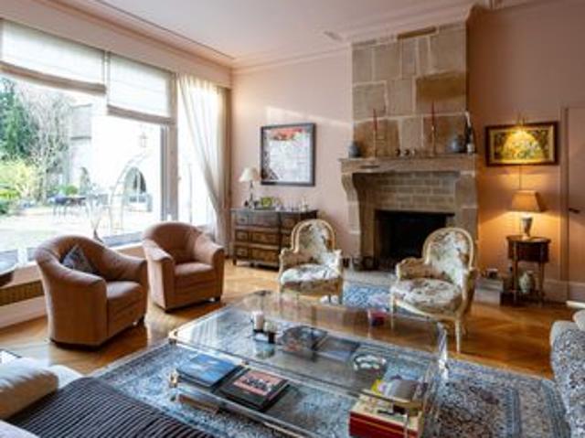Propriété 10 pièces 300 m²