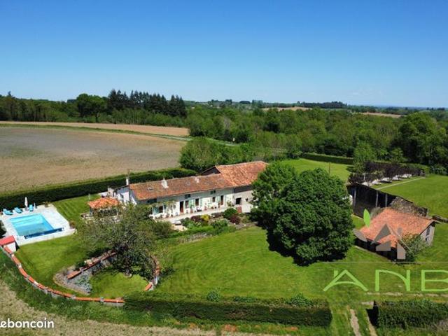 Propriété 10 pièces 300 m²