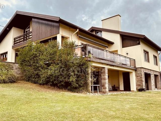 Propriété 10 pièces 300 m²