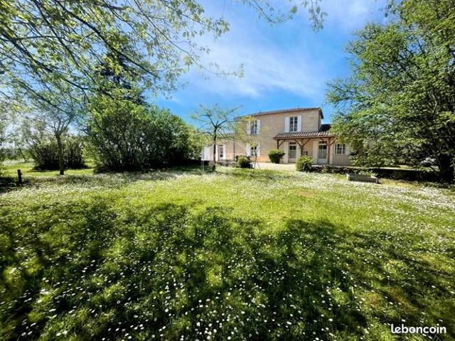 Propriété 10 pièces 300 m²