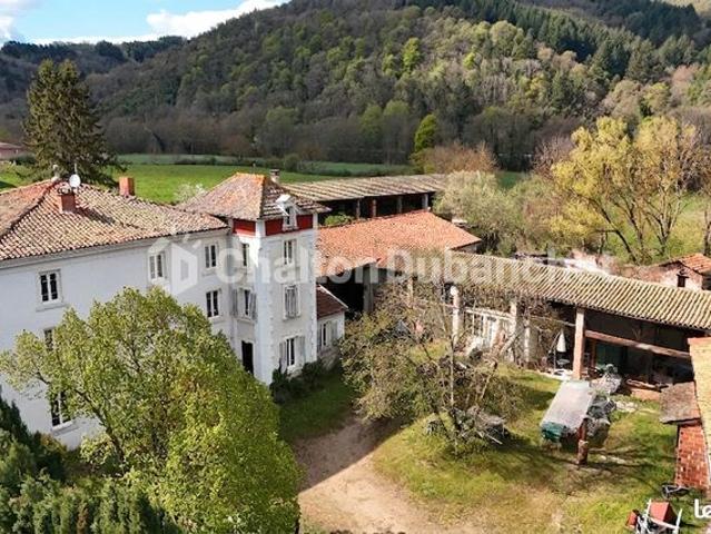 Propriété 10 pièces 300 m²
