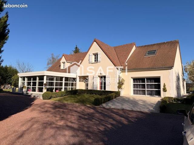 Propriété 10 pièces 300 m²