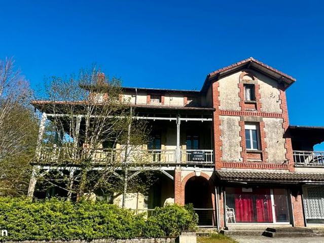 Propriété 10 pièces 300 m²
