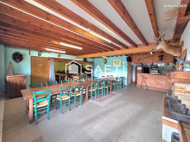Propriété 10 pièces 304 m²