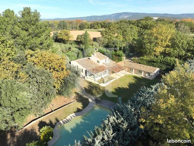 Propriété 10 pièces 304 m²