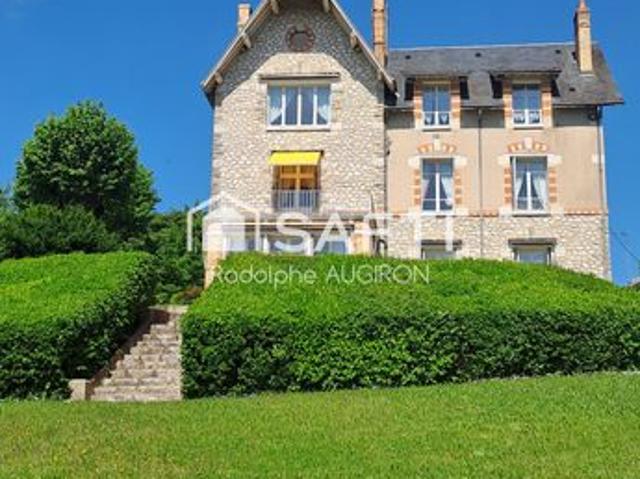 Propriété 10 pièces 304 m²