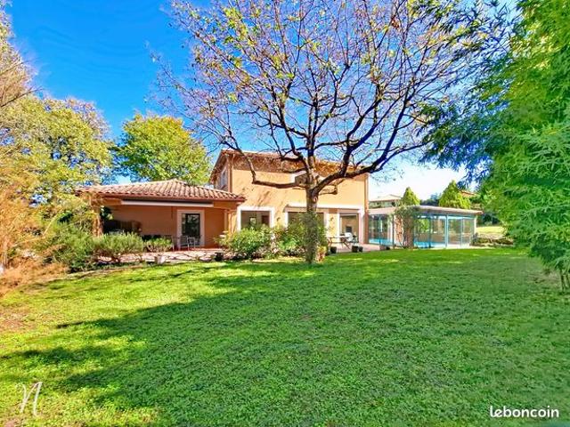 Propriété 10 pièces 308 m²