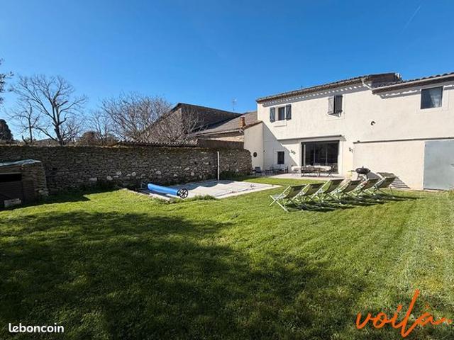 Propriété 10 pièces 310 m²