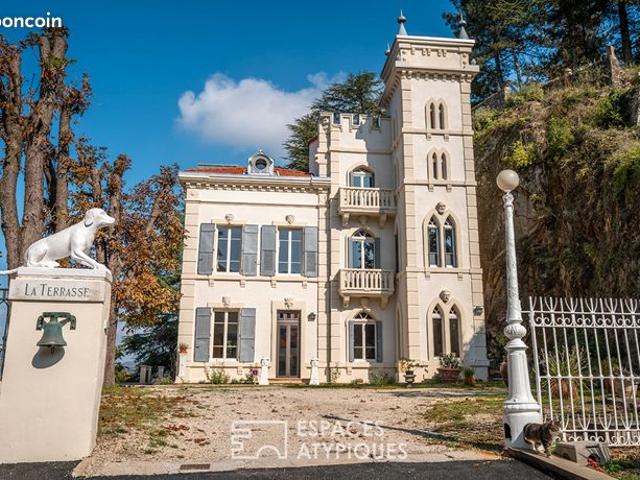Propriété 10 pièces 310 m²