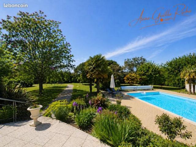 Propriété 10 pièces 312 m²