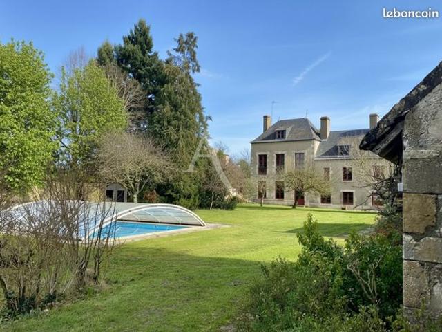 Propriété 10 pièces 317 m²