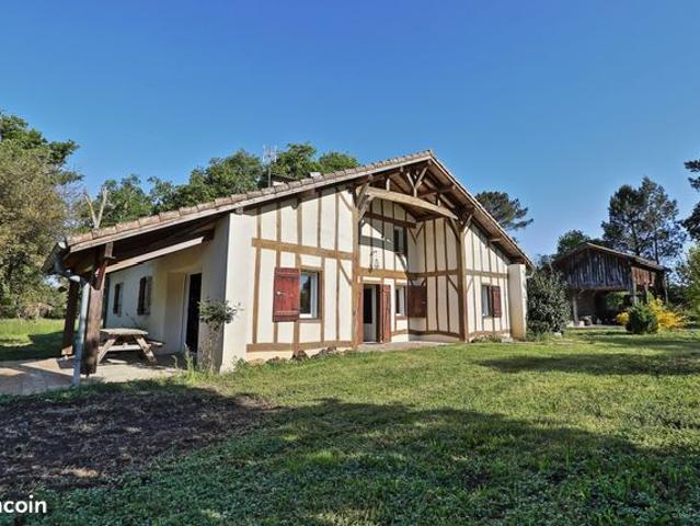 Propriété 10 pièces 317 m²