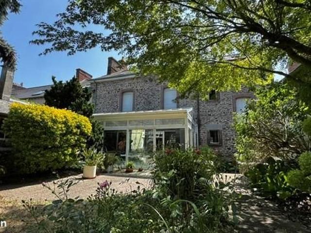 Propriété 10 pièces 314 m²