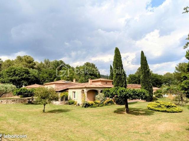 Propriété 10 pièces 314 m²