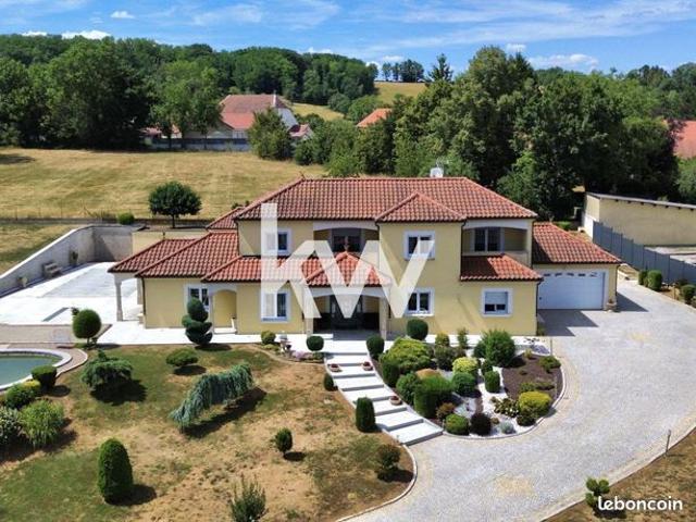 Propriété 10 pièces 315 m²