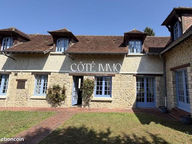 Propriété 10 pièces 322 m²