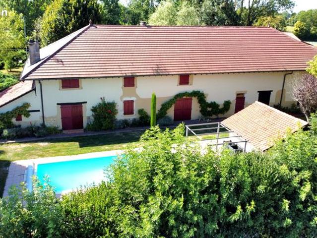 Propriété 10 pièces 322 m²