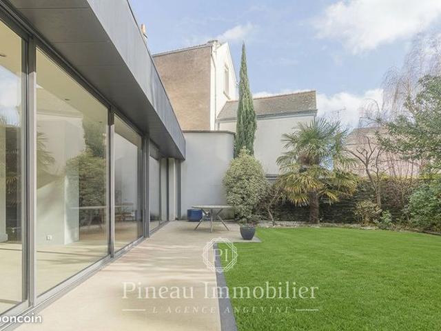 Propriété 10 pièces 324 m²