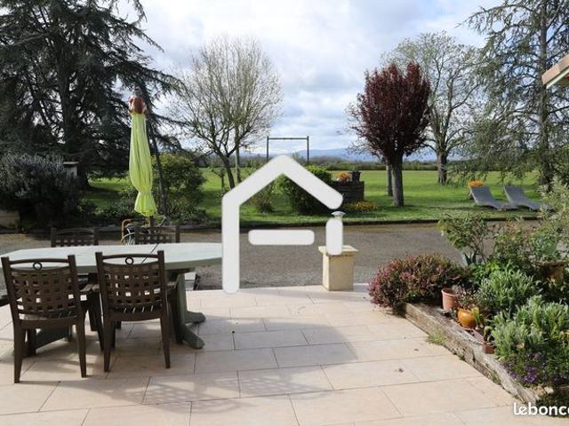 Propriété 10 pièces 325 m²