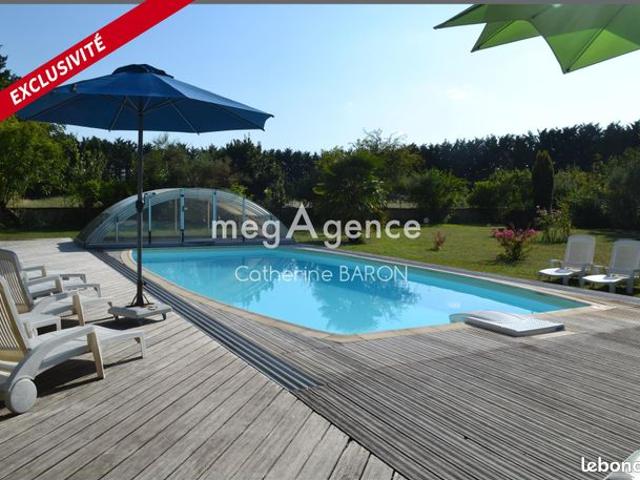 Propriété 10 pièces 450 m²