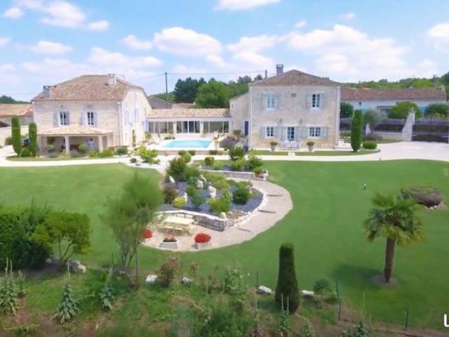 Propriété 10 pièces 455 m²