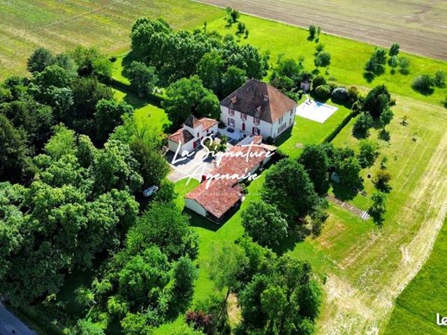 Propriété 10 pièces 460 m²