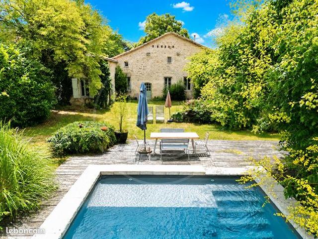 Propriété 10 pièces 400 m²