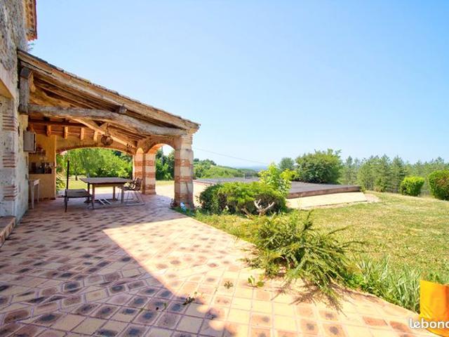 Propriété 10 pièces 404 m²