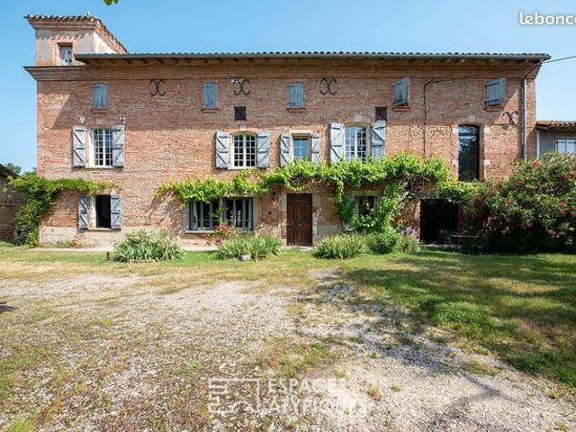 Propriété 10 pièces 408 m²