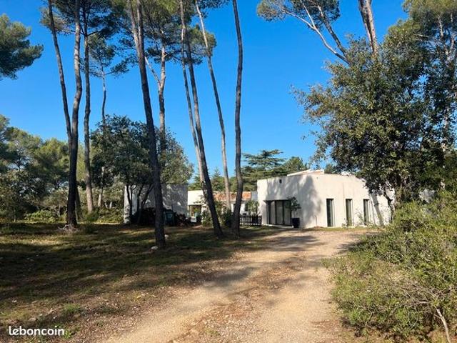 Propriété 10 pièces 415 m²