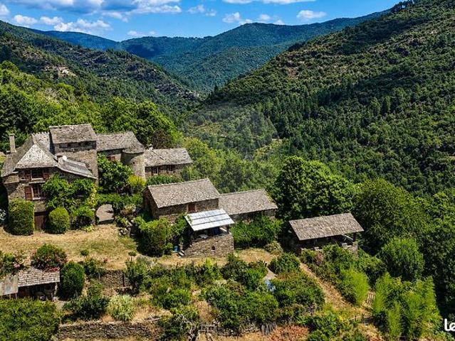 Propriété 10 pièces 420 m²