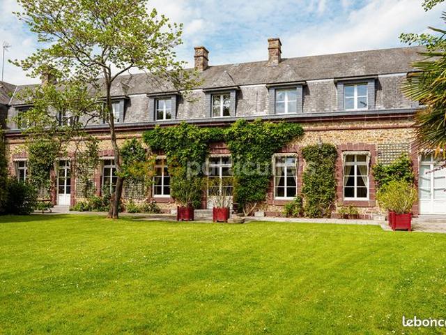 Propriété 10 pièces 550 m²