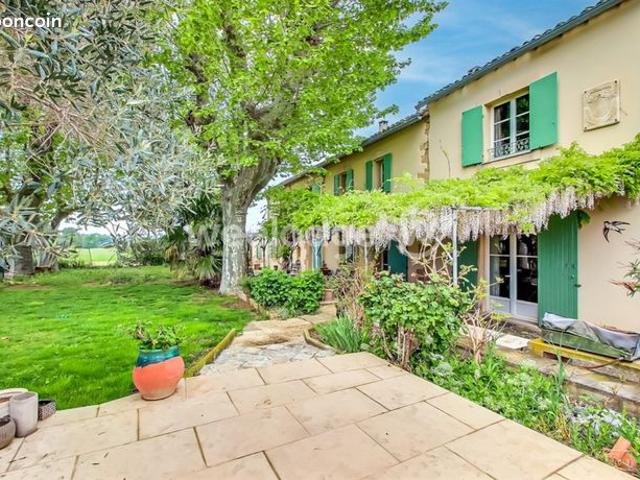 Propriété 10 pièces 558 m²