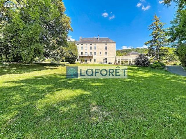 Propriété 10 pièces 580 m²