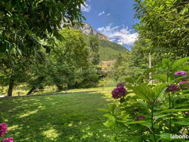 Propriété 10 pièces 500 m²