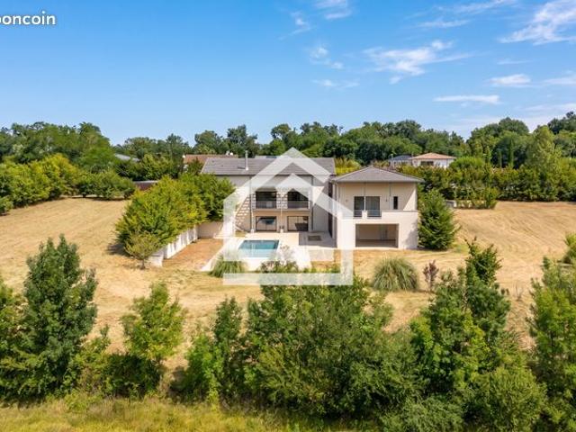 Propriété 10 pièces 500 m²