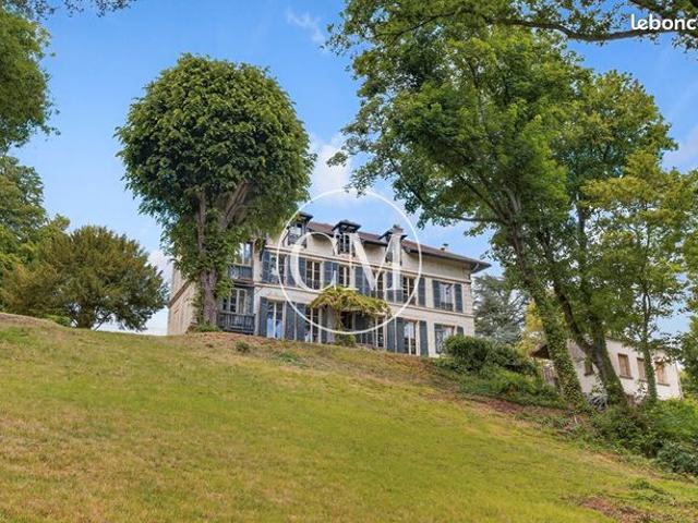 Propriété 10 pièces 600 m²