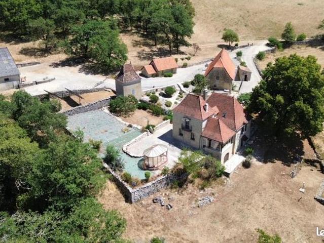 Propriété 110 m² Lauzes