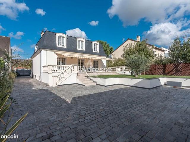 Propriété 11 pièces 160 m²