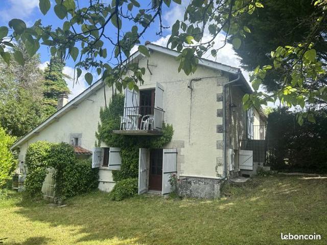 Propriété 11 pièces 193 m²