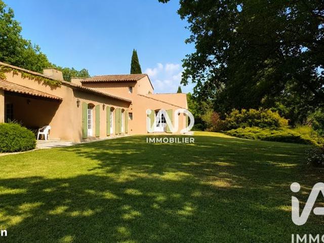 Propriété 11 pièces 190 m²