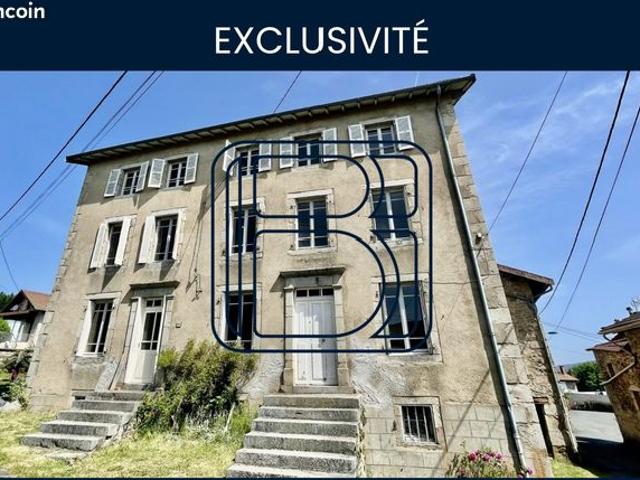 Propriété 11 pièces 194 m²