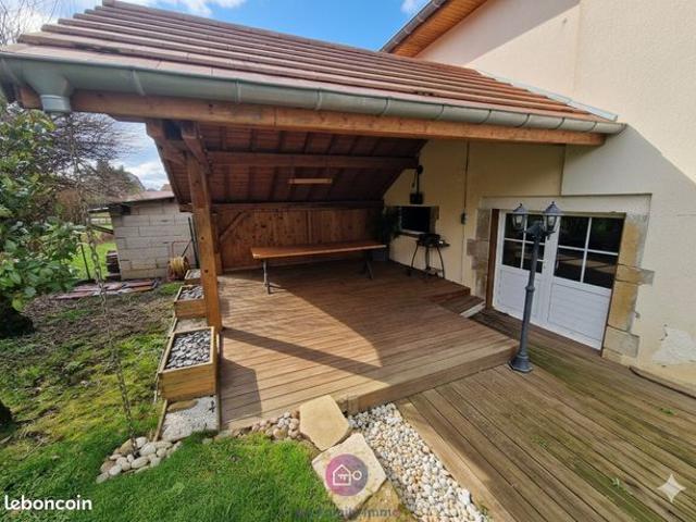 Propriété 11 pièces 195 m²