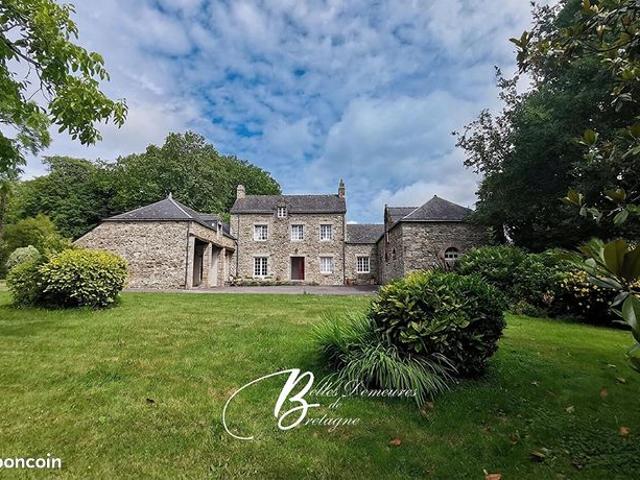 Propriété 11 pièces 195 m²