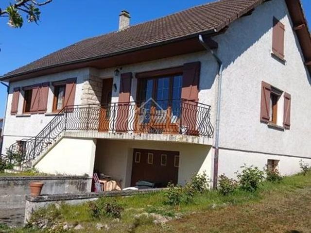 Propriété 11 pièces 137 m²